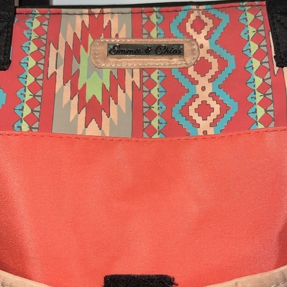 Emma & Chloe Aztec bag - Picture 2 of 5